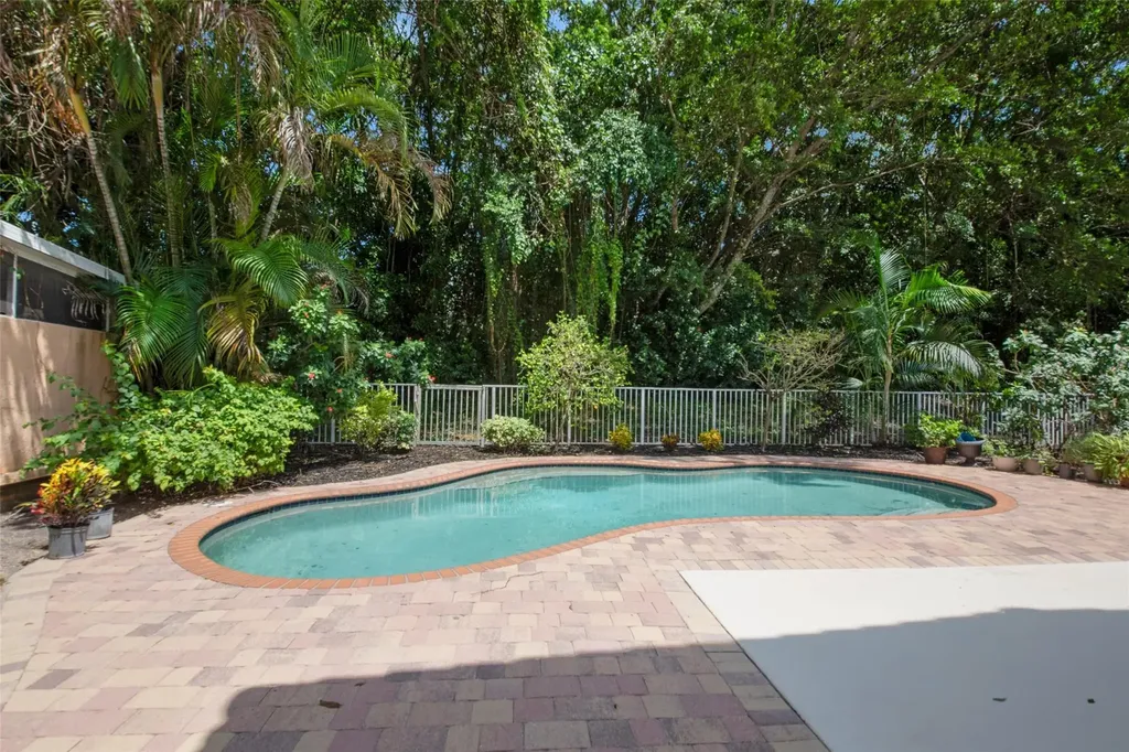 6625 NW 75th Place Parkland FL 33067
