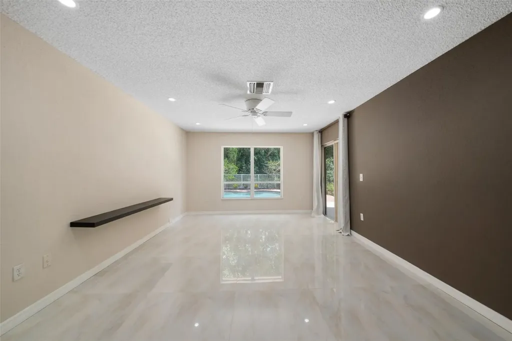 6625 NW 75th Place Parkland FL 33067