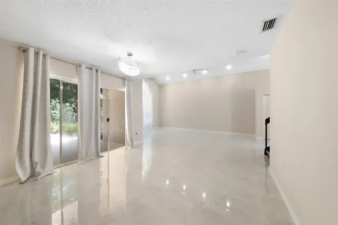 6625 NW 75th Place Parkland FL 33067