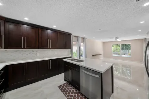 6625 NW 75th Place Parkland FL 33067