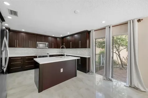 6625 NW 75th Place Parkland FL 33067