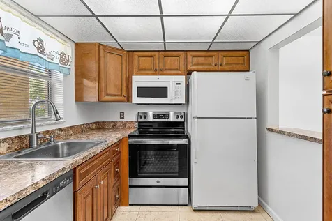 9855 Sandalfoot Boulevard Boca Raton FL 33428