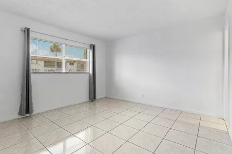 9855 Sandalfoot Boulevard Boca Raton FL 33428
