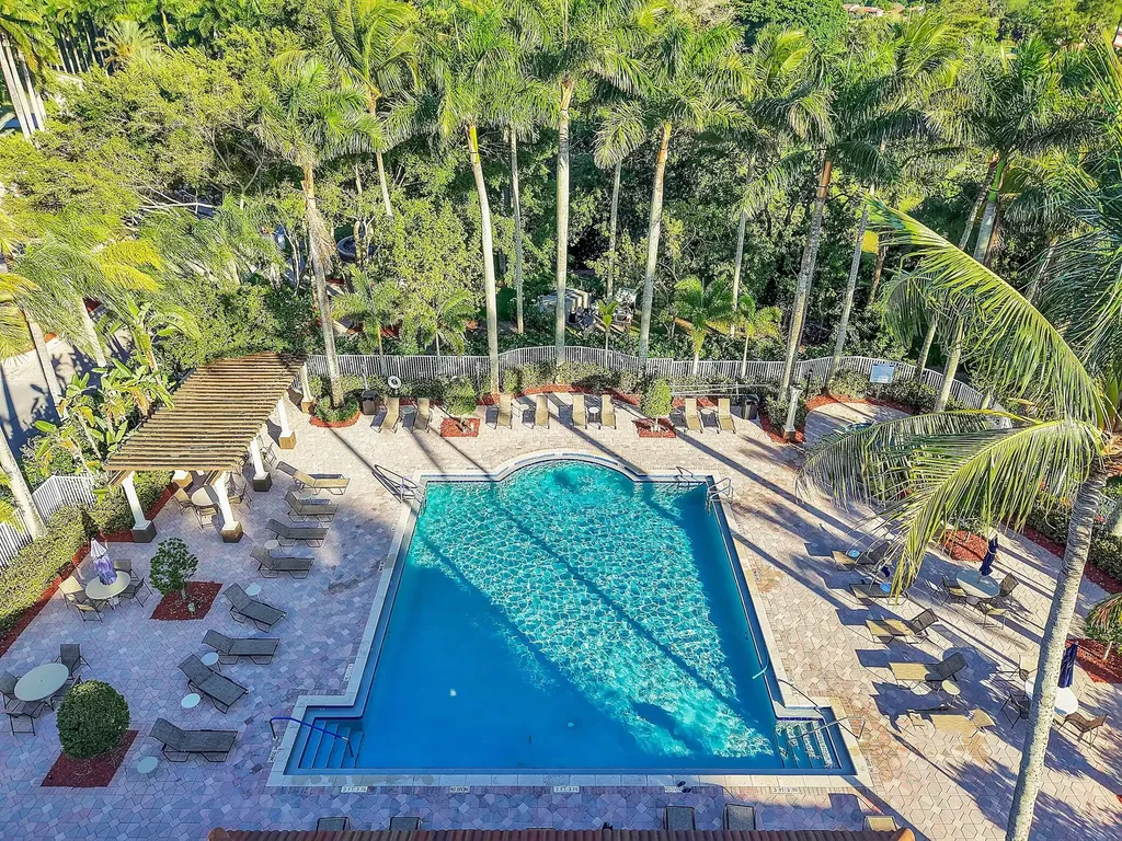 8297 Via Leonessa Boca Raton FL 33433