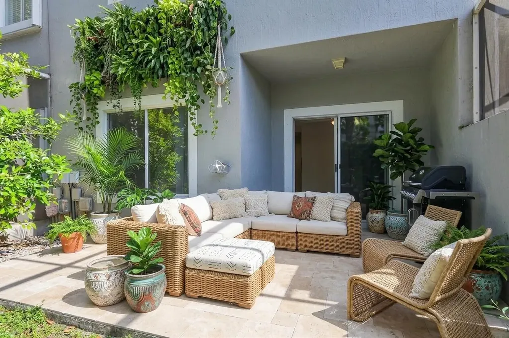 8297 Via Leonessa Boca Raton FL 33433