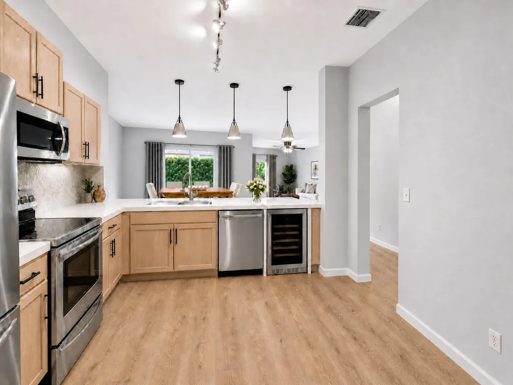 8297 Via Leonessa Boca Raton FL 33433