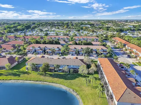 8297 Via Leonessa Boca Raton FL 33433