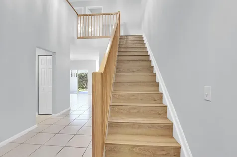 8297 Via Leonessa Boca Raton FL 33433