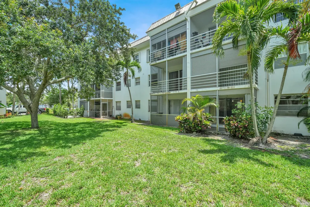 5501 NW 2nd Avenue Boca Raton FL 33487