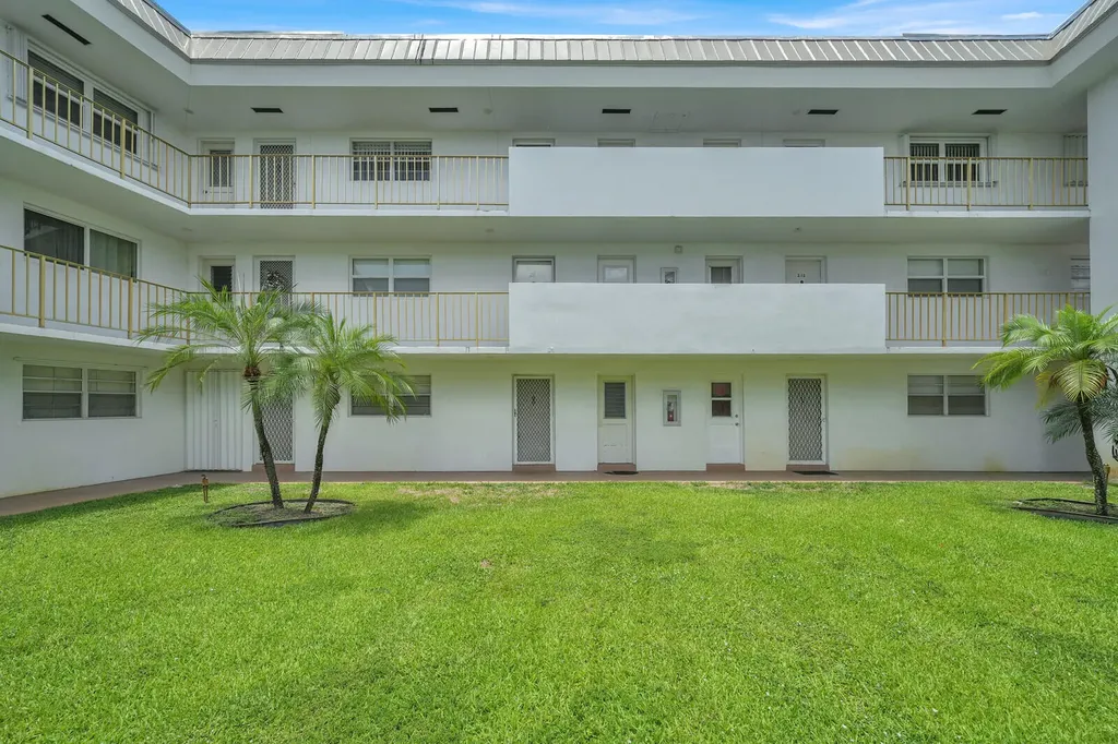 5501 NW 2nd Avenue Boca Raton FL 33487