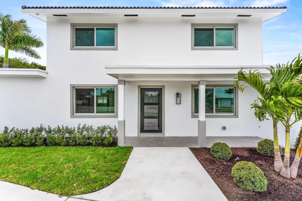 900 SW 13th Street Boca Raton FL 33486