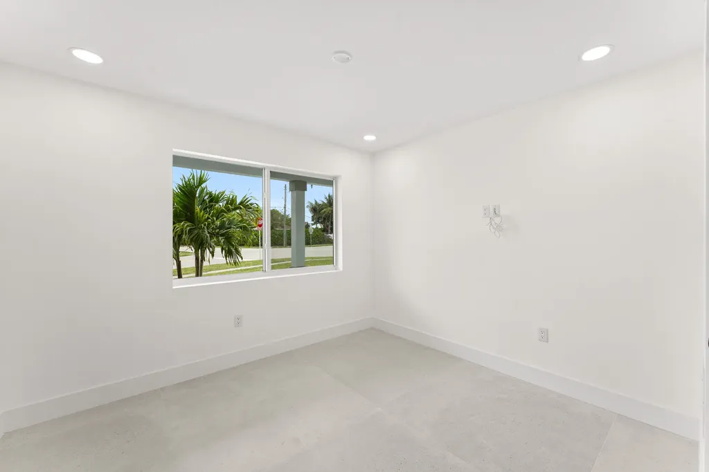 900 SW 13th Street Boca Raton FL 33486