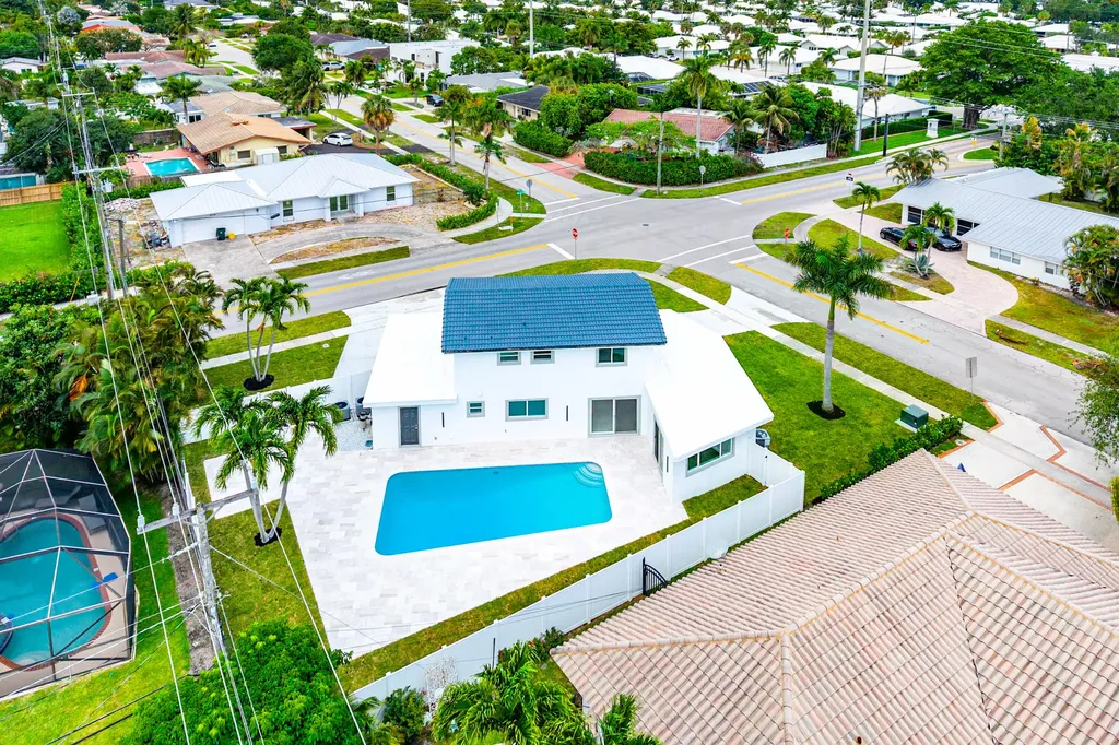 900 SW 13th Street Boca Raton FL 33486