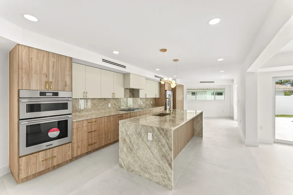 900 SW 13th Street Boca Raton FL 33486