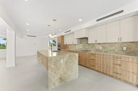 900 SW 13th Street Boca Raton FL 33486
