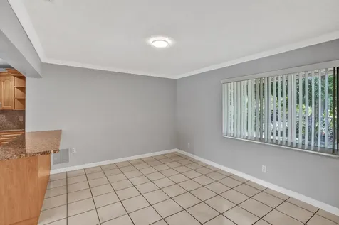 7200 W 14th Avenue Hialeah FL 33014