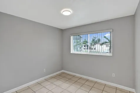 7200 W 14th Avenue Hialeah FL 33014