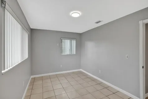 7200 W 14th Avenue Hialeah FL 33014
