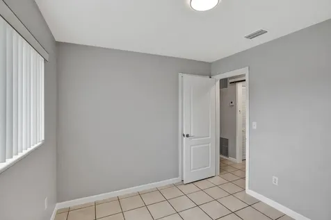 7200 W 14th Avenue Hialeah FL 33014