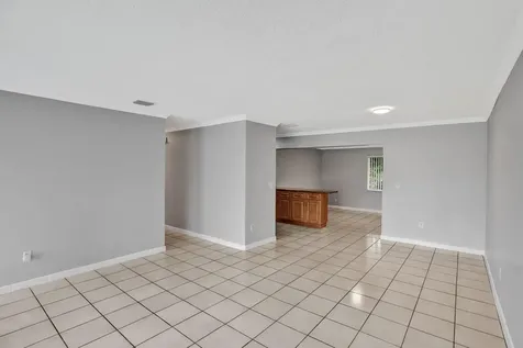 7200 W 14th Avenue Hialeah FL 33014