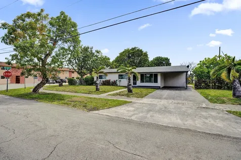 7200 W 14th Avenue Hialeah FL 33014