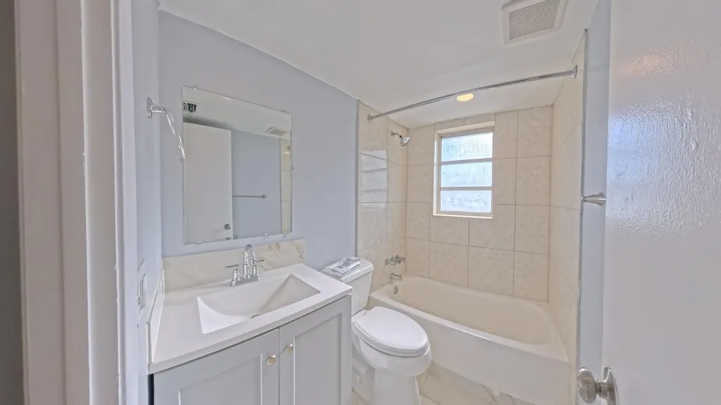 2301 SE 4th Street Boynton Beach FL 33435