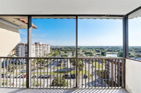 4174 Inverrary Drive Lauderhill FL 33319