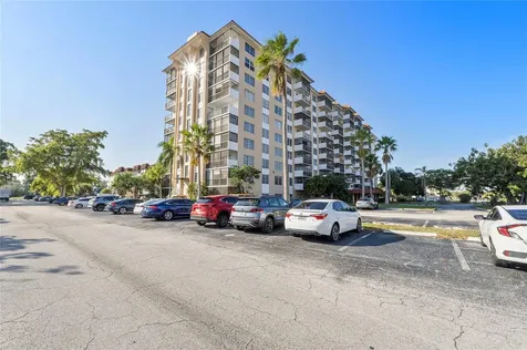 4174 Inverrary Drive Lauderhill FL 33319
