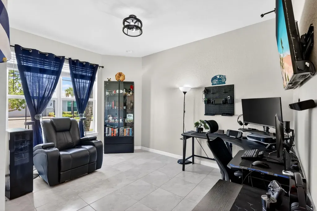 12336 SW Myrtle Oak Drive Port St Lucie FL 34987