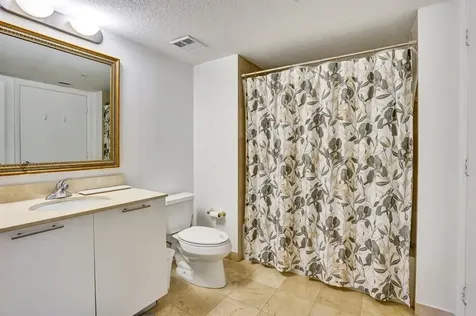 1800 N Bayshore Drive Miami FL 33132