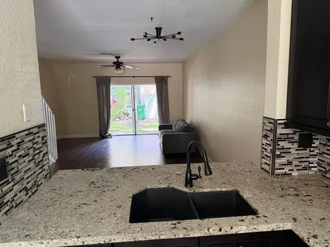 8839 S Isles Circle Tamarac FL 33321