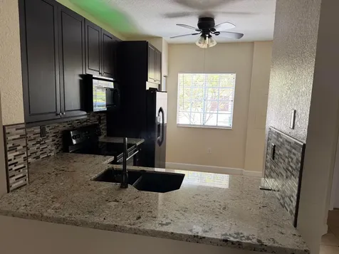 8839 S Isles Circle Tamarac FL 33321