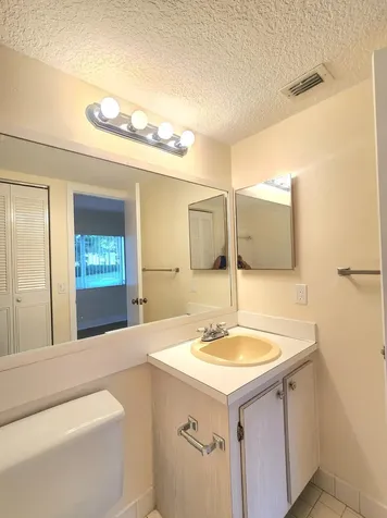 133 Lake Pine Circle Greenacres FL 33463