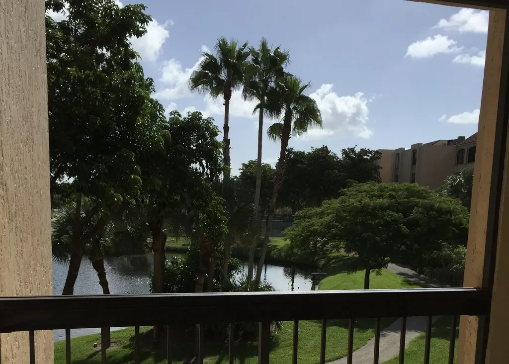 2455 Lindell Boulevard Delray Beach FL 33444