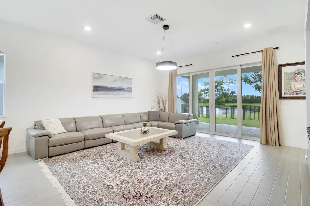 8914 Kingsmoor Way Lake Worth FL 33467