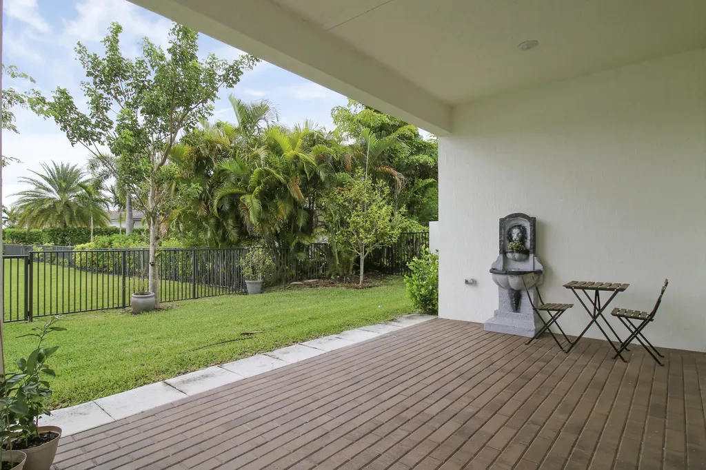 8914 Kingsmoor Way Lake Worth FL 33467
