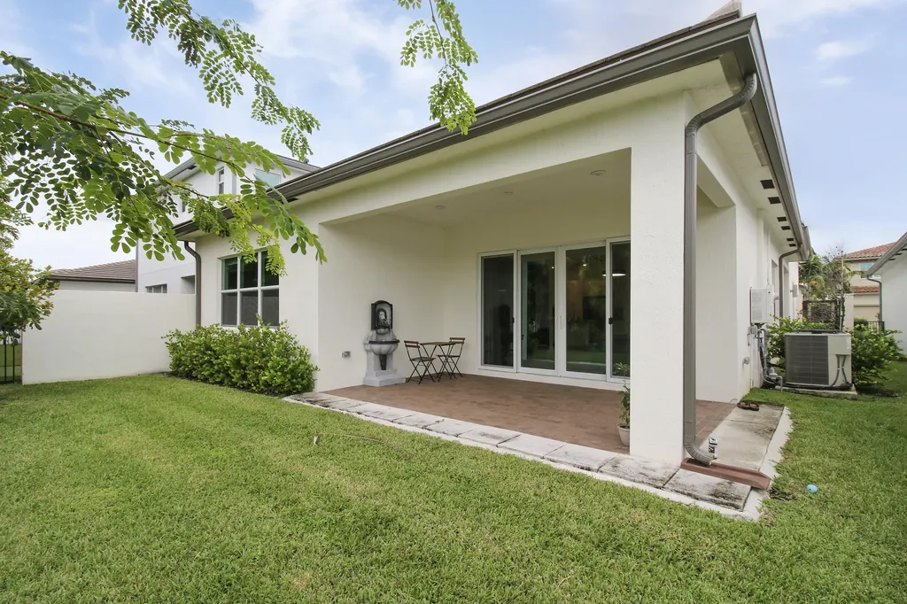 8914 Kingsmoor Way Lake Worth FL 33467