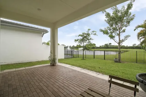 8914 Kingsmoor Way Lake Worth FL 33467
