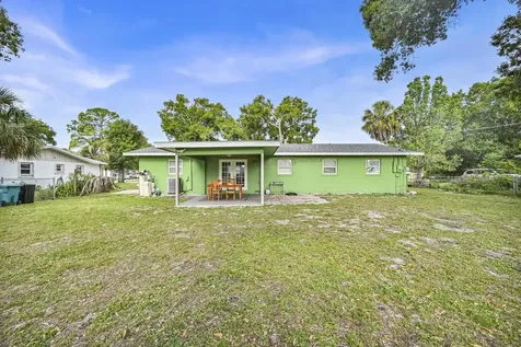 5214 Bowling Green Drive Fort Pierce FL 34951