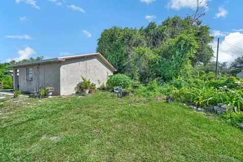 4232 Edwards Road Fort Pierce FL 34981