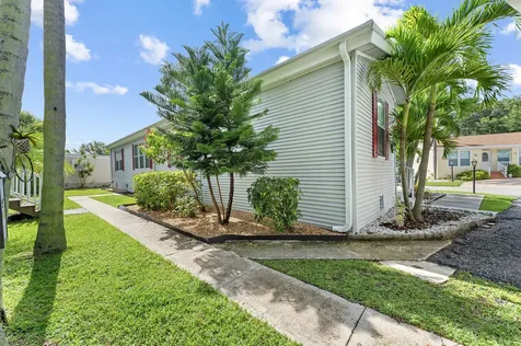 2555 Pga Boulevard Palm Beach Gardens FL 33410