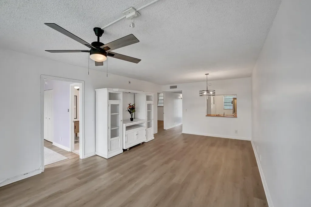 9470 Poinciana Place Davie FL 33324