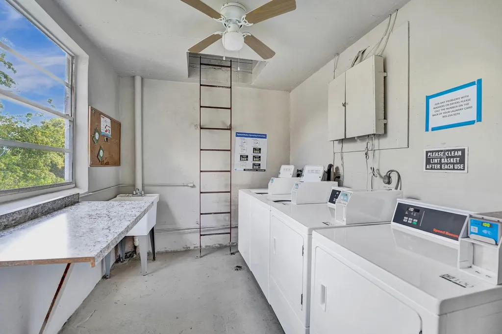 9470 Poinciana Place Davie FL 33324