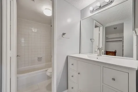 9470 Poinciana Place Davie FL 33324