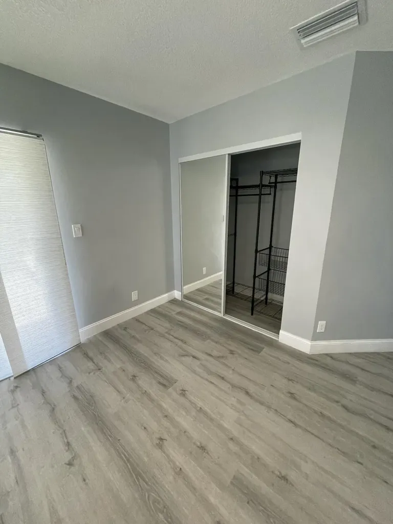 378 NW 2nd Way Deerfield Beach FL 33441