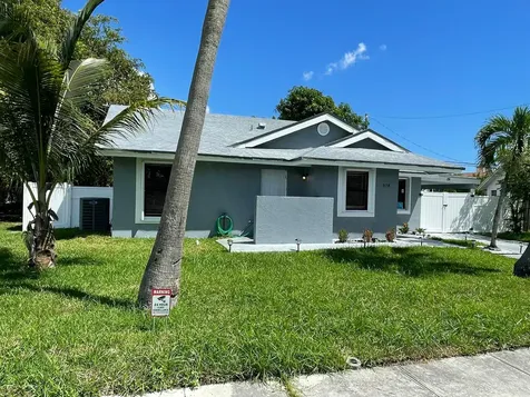 378 NW 2nd Way Deerfield Beach FL 33441