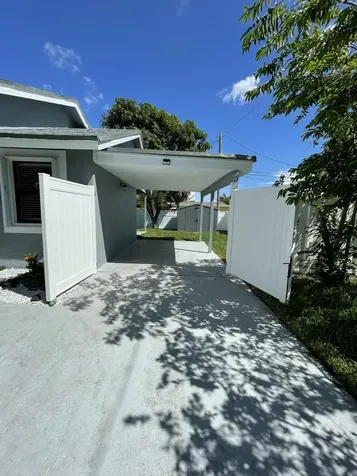 378 NW 2nd Way Deerfield Beach FL 33441