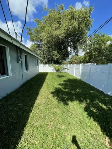 378 NW 2nd Way Deerfield Beach FL 33441