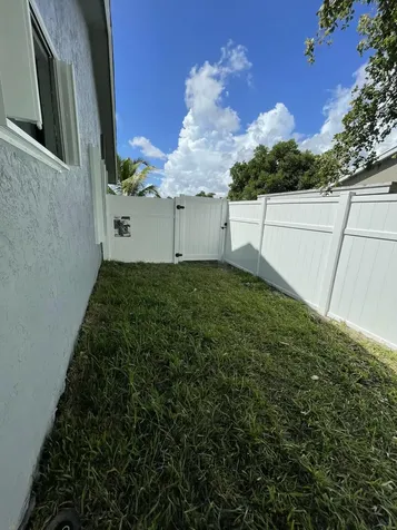378 NW 2nd Way Deerfield Beach FL 33441