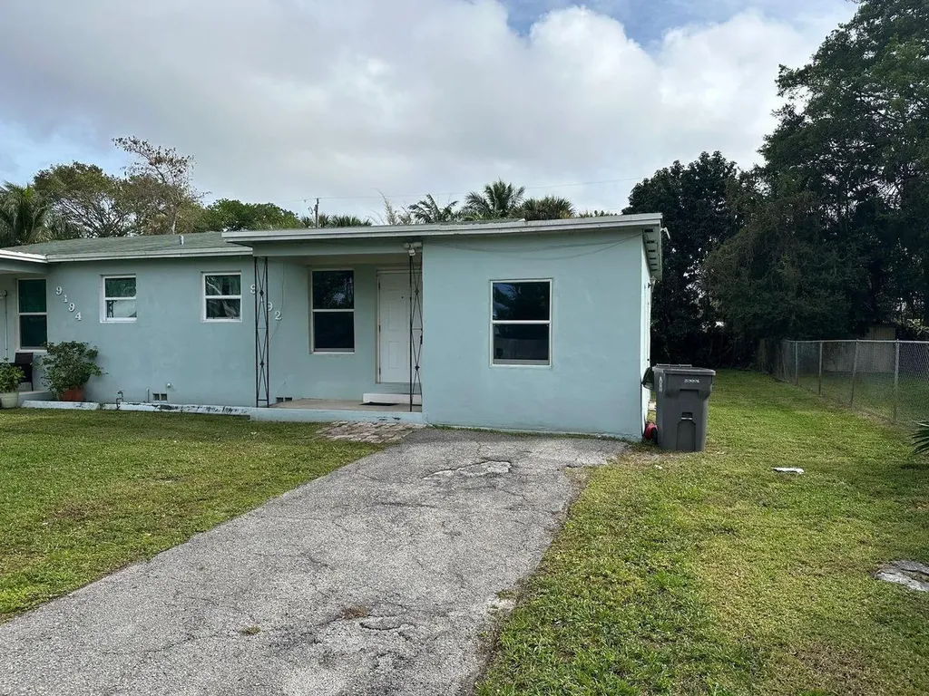 9192 Sunrise Drive West Palm Beach FL 33403